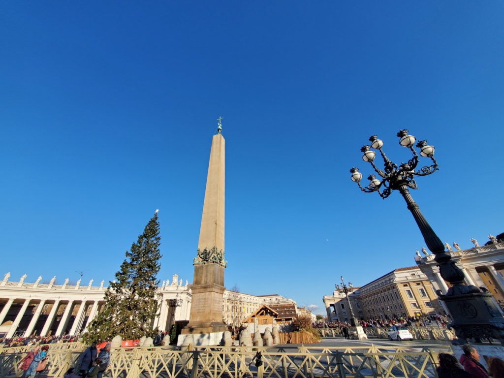 PiazzaSanPietro3